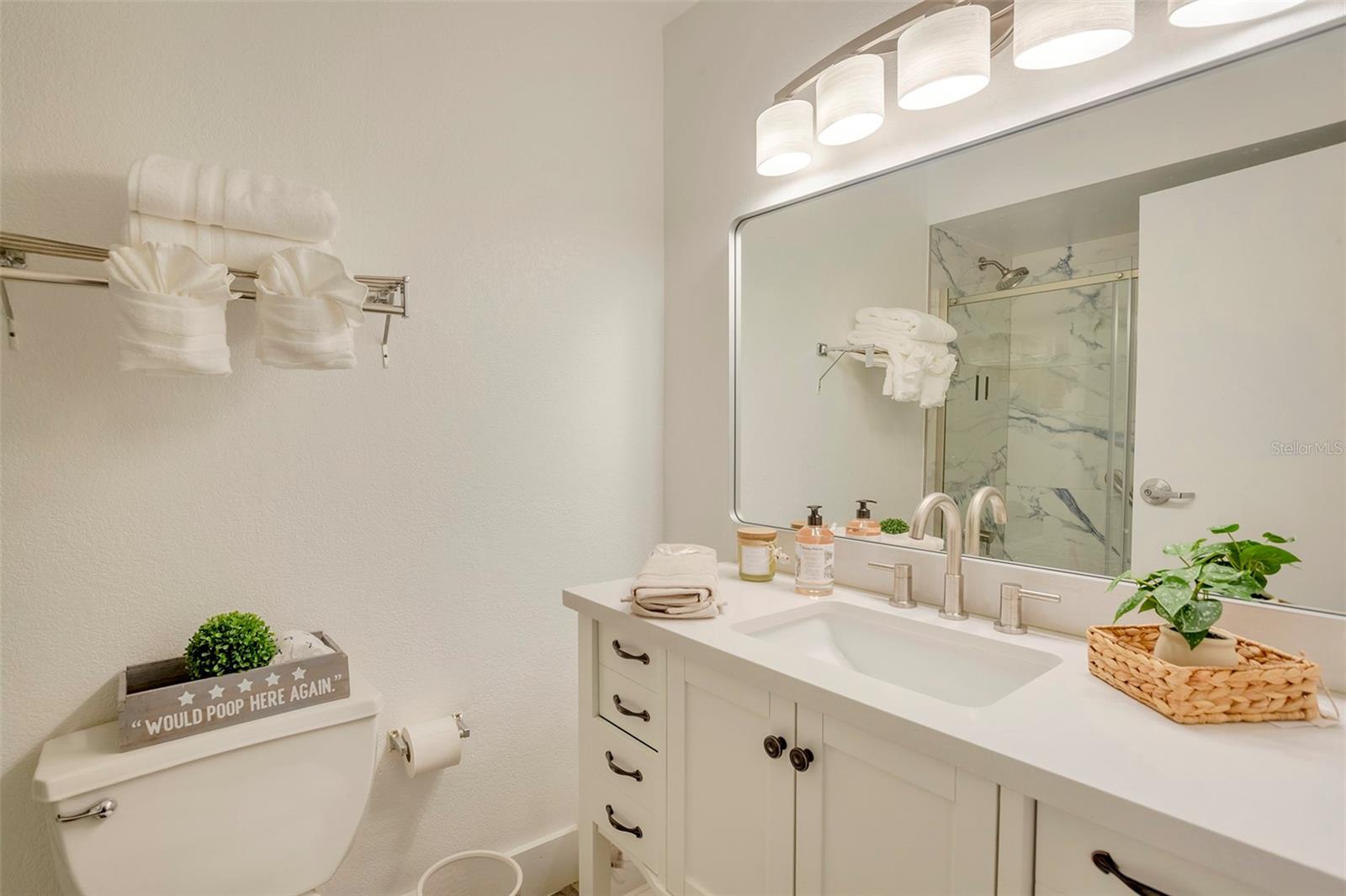 Image 22 of 24 For 611 Destiny Drive  519