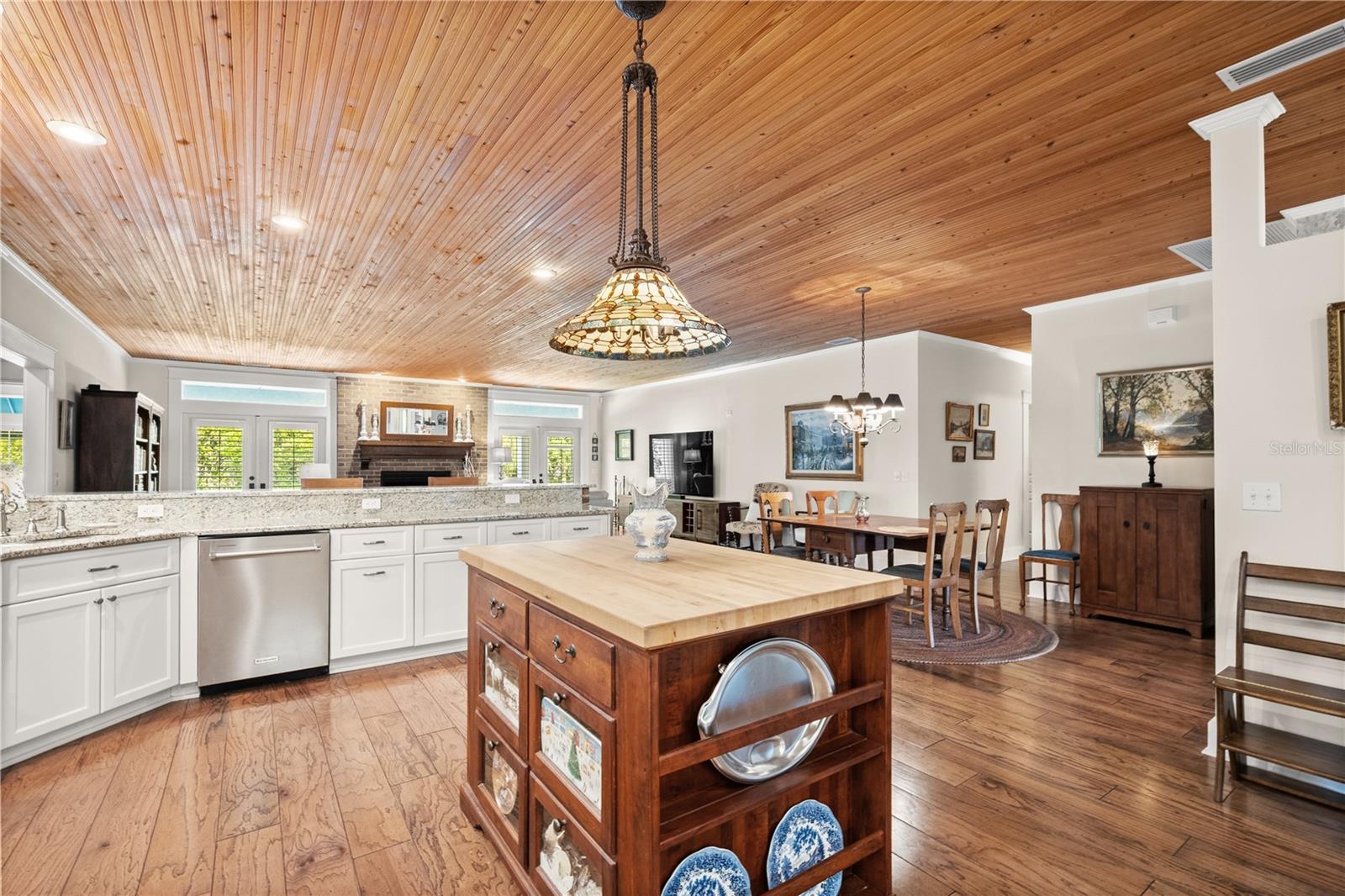 Image 6 of 97 For 10115 Curley Road