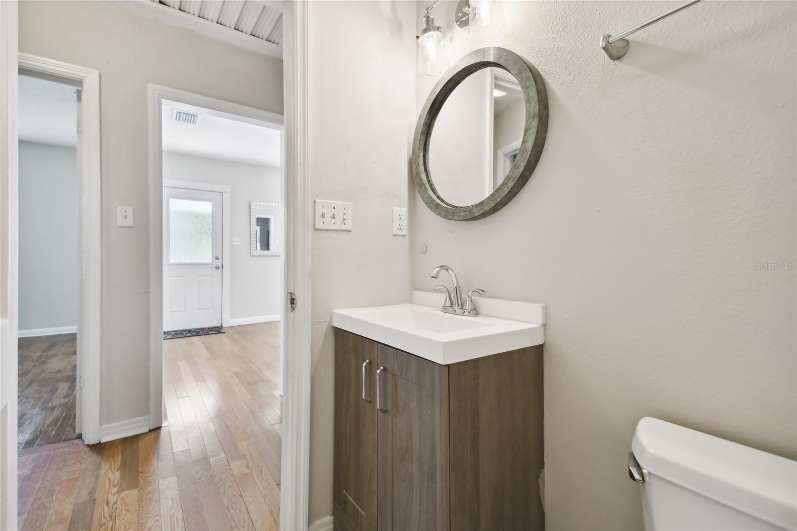 Image 12 of 40 For 308 Gomez Avenue