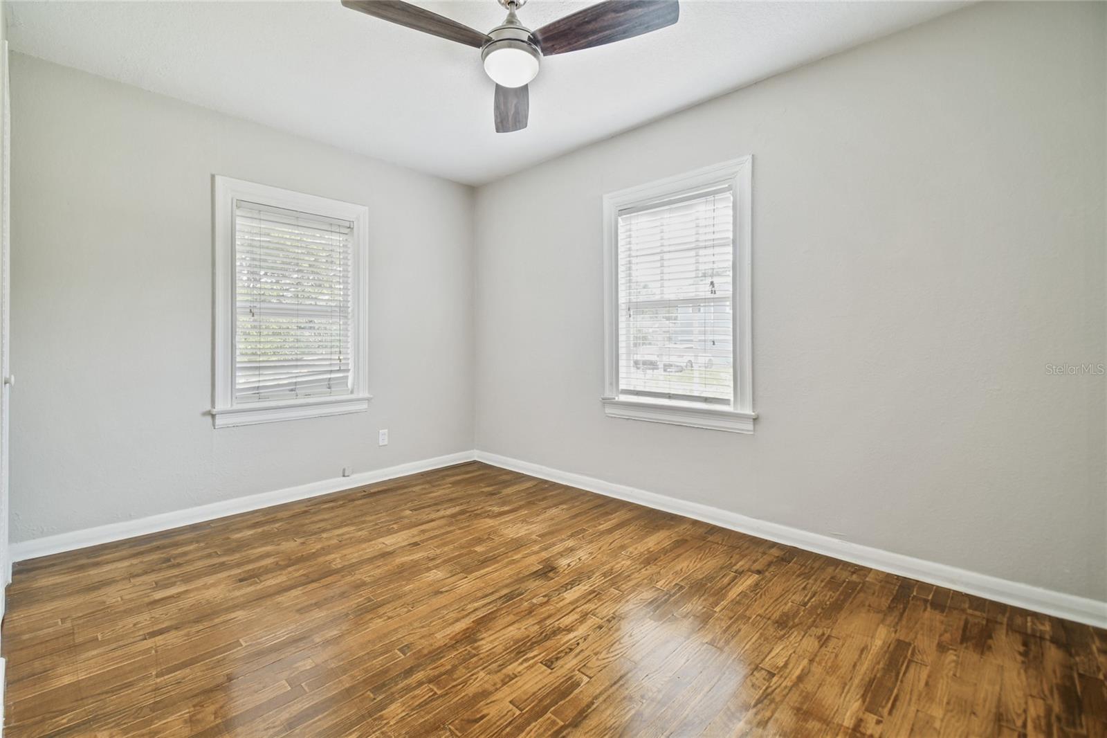 Image 16 of 40 For 308 Gomez Avenue