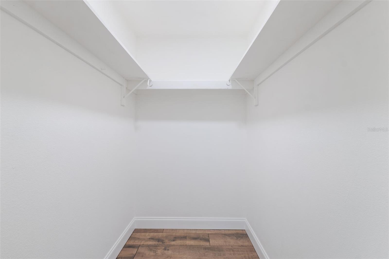 Image 15 of 41 For 18350 Oaklawn Drive