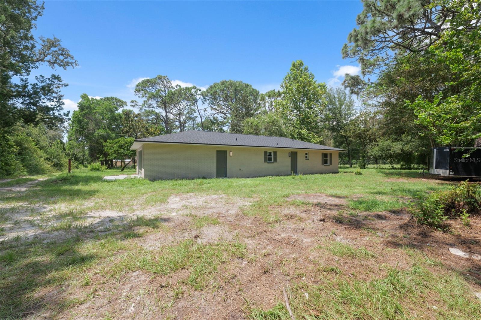 Image 24 of 41 For 18350 Oaklawn Drive