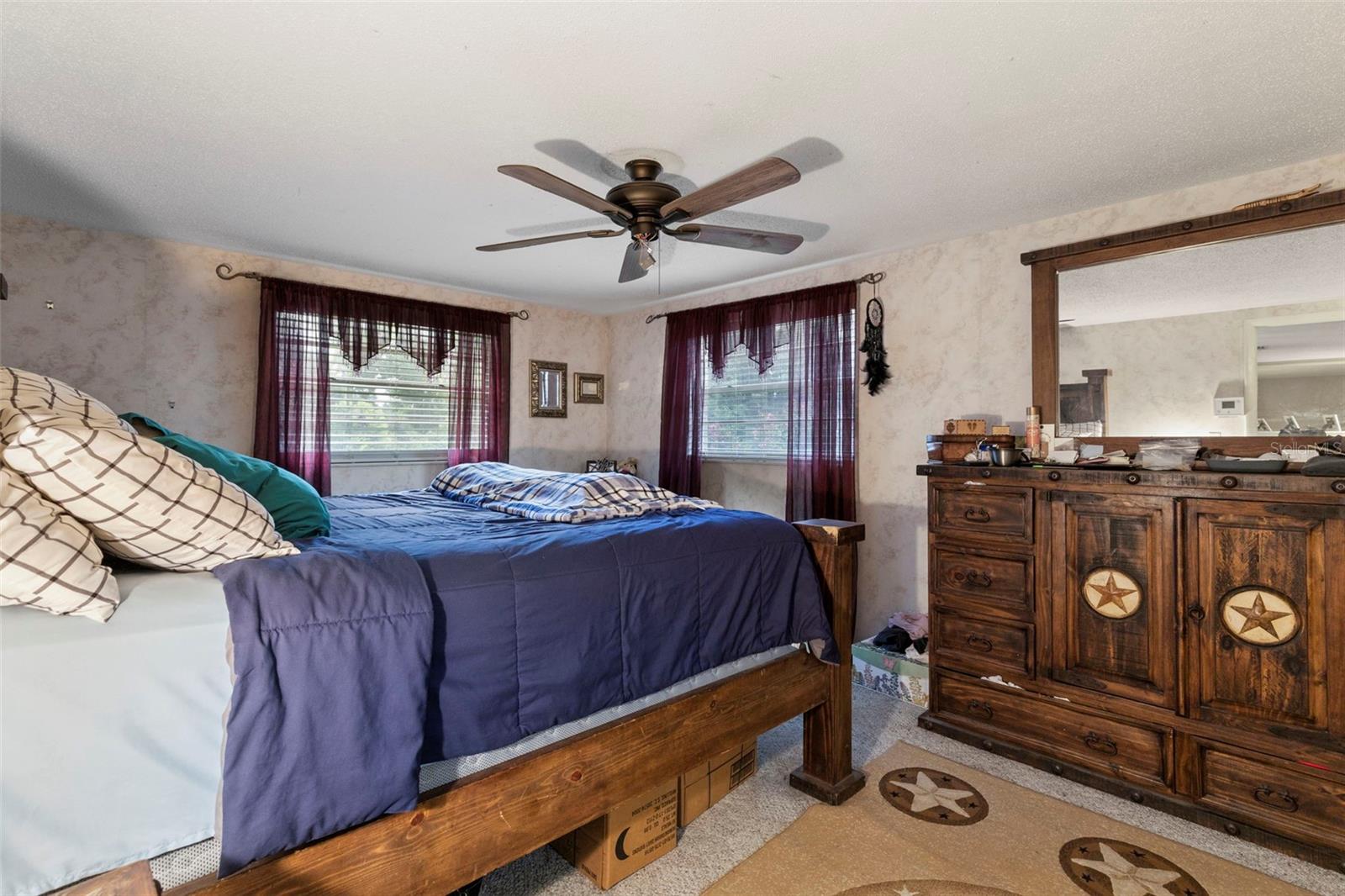 Image 17 of 25 For 11918 Orangewood Drive