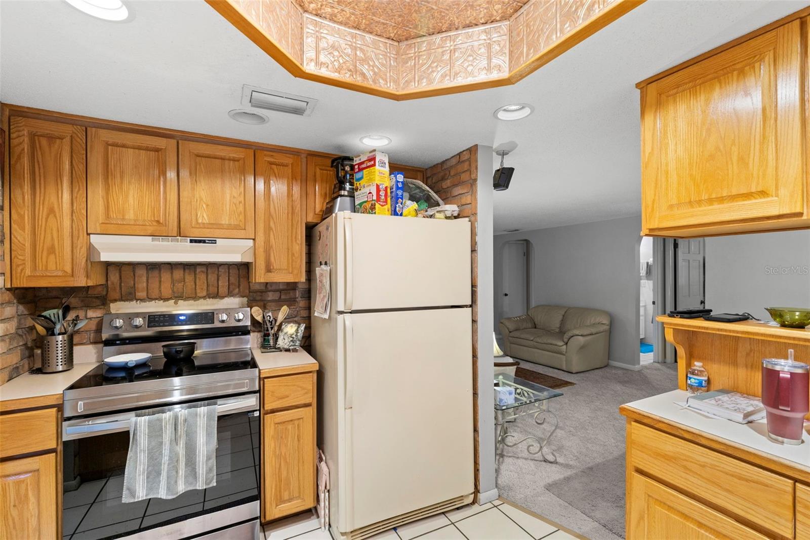 Image 9 of 25 For 11918 Orangewood Drive