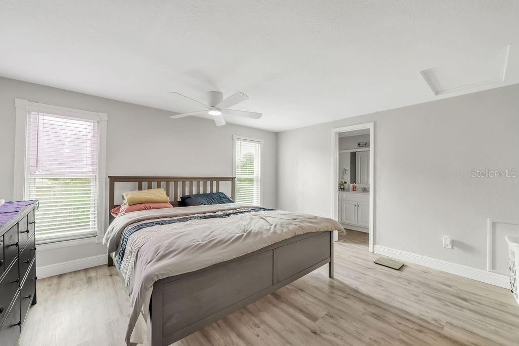 Image 16 of 51 For 4308 Woodlark Drive