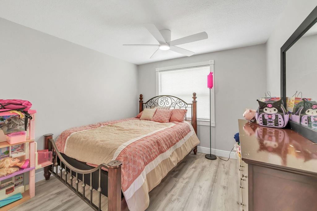 Image 19 of 51 For 4308 Woodlark Drive