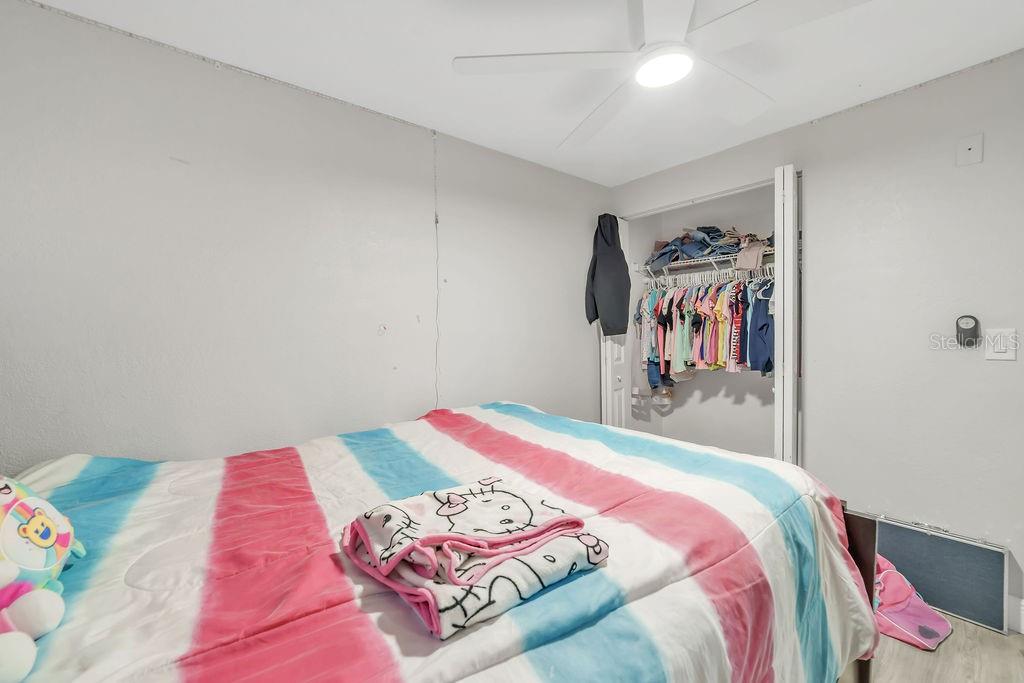 Image 22 of 51 For 4308 Woodlark Drive