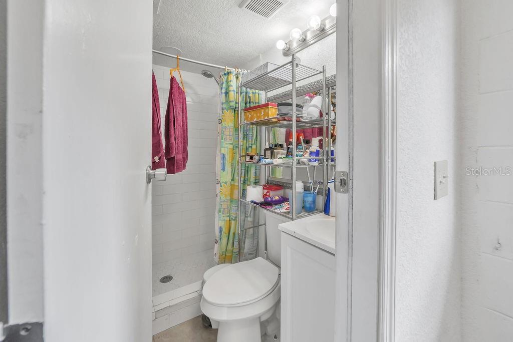 Image 26 of 51 For 4308 Woodlark Drive