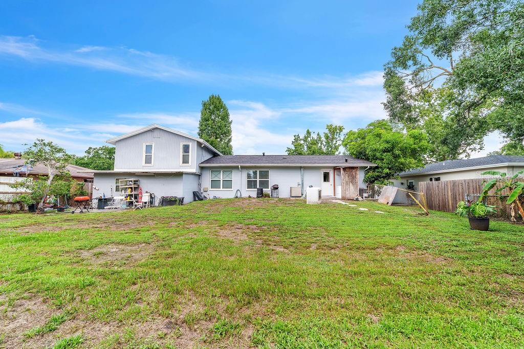 Image 36 of 51 For 4308 Woodlark Drive