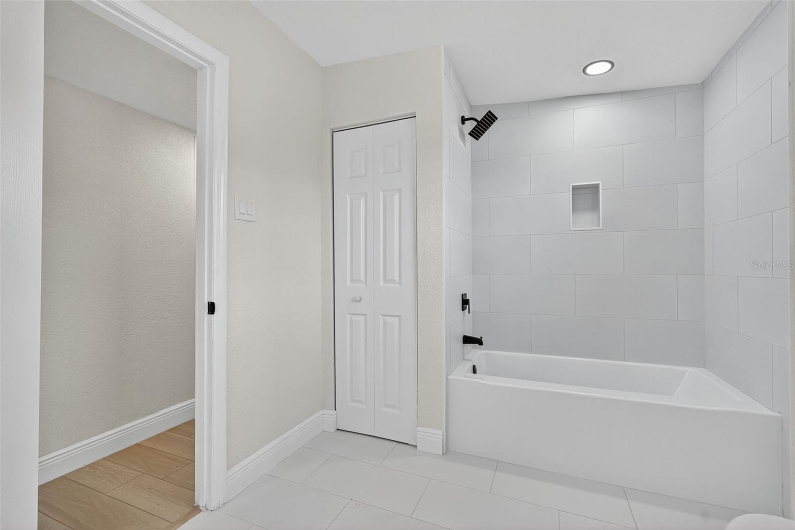 Image 15 of 37 For 7604 Lavender Lane