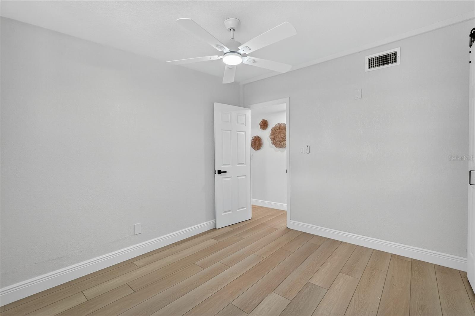 Image 19 of 37 For 7604 Lavender Lane