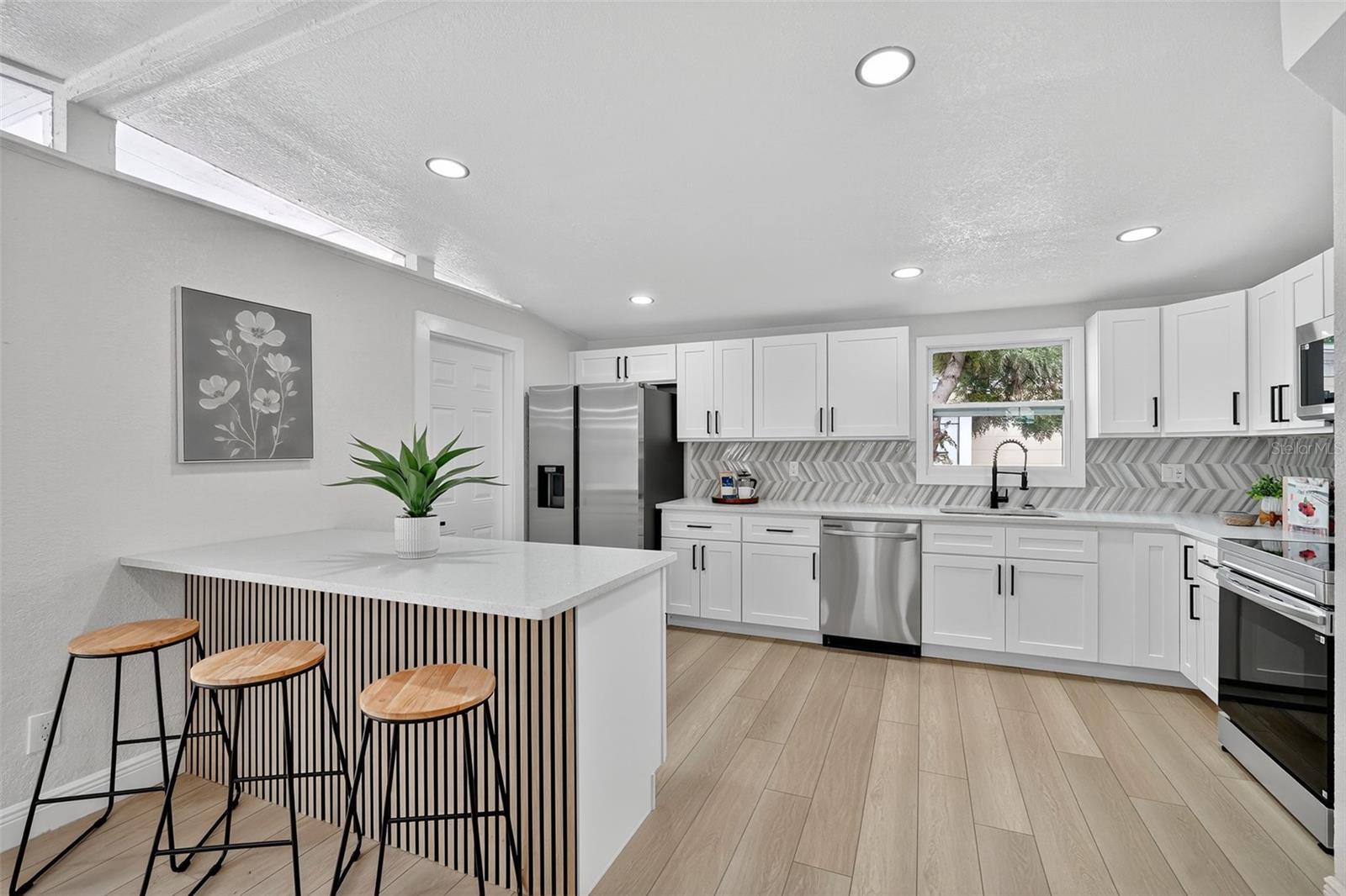 Image 2 of 37 For 7604 Lavender Lane