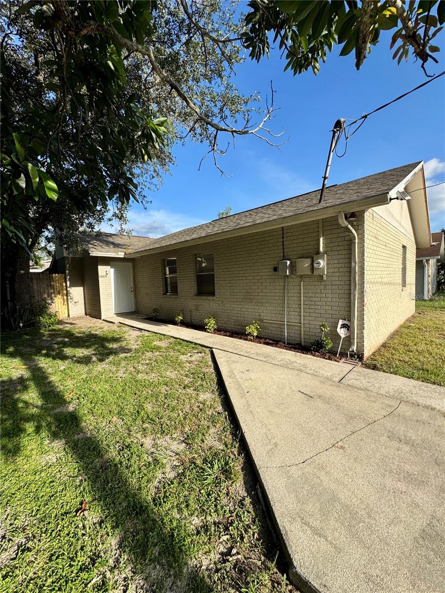 Details for 10419 Hartts Drive, TAMPA, FL 33617