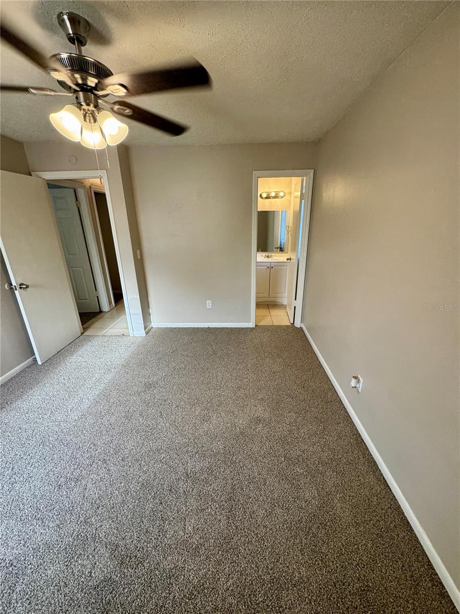 Image 17 of 24 For 10419 Hartts Drive