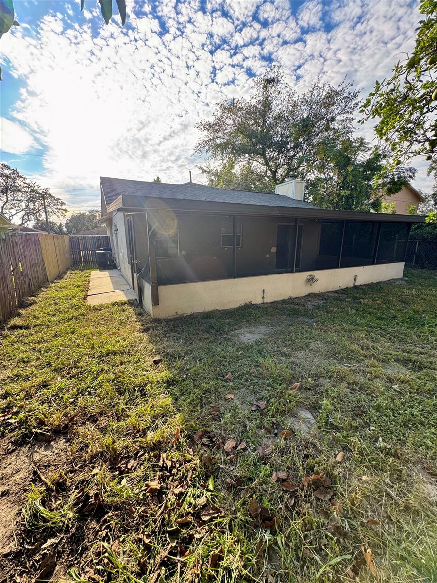 Image 21 of 24 For 10419 Hartts Drive