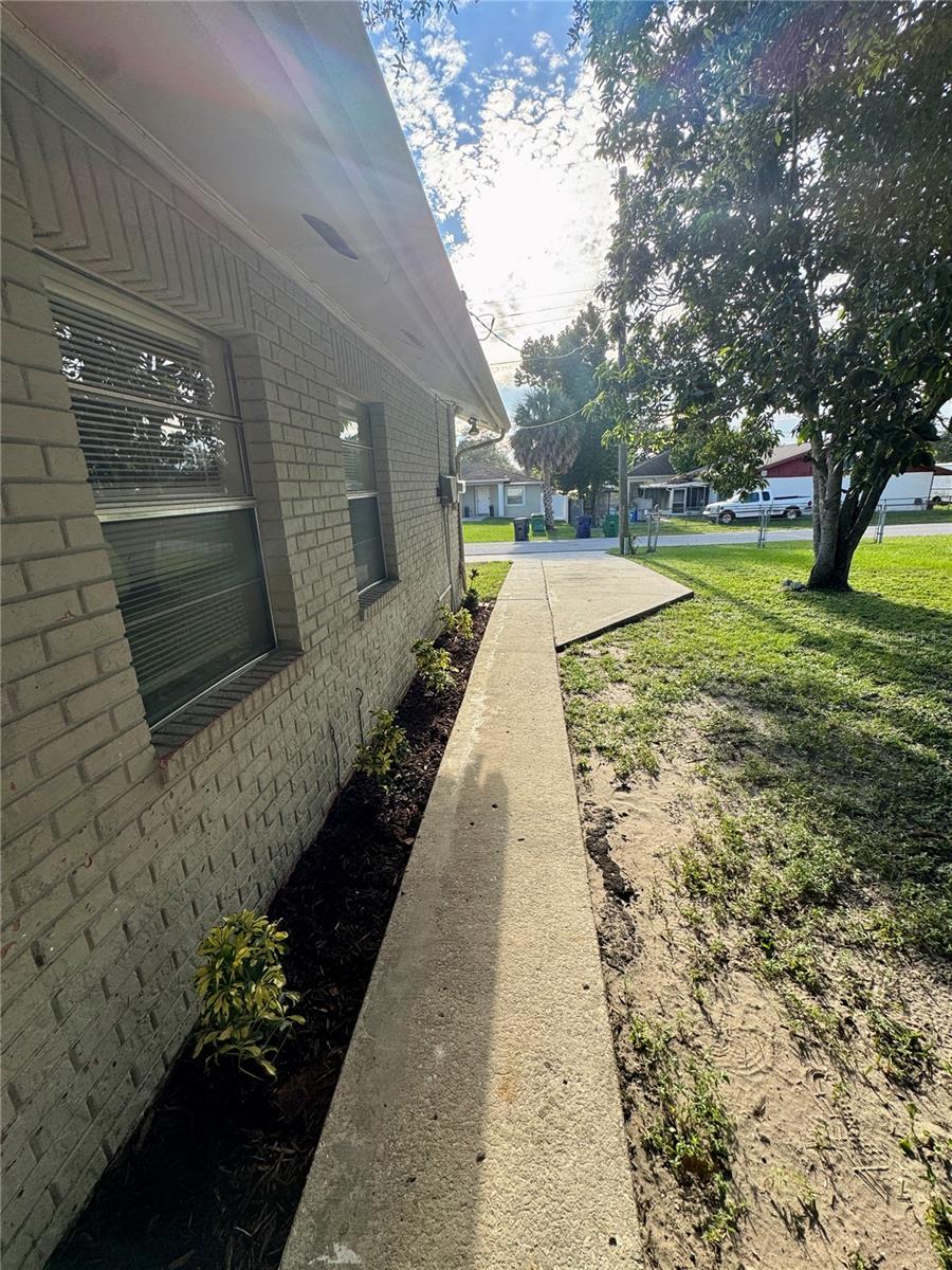 Image 3 of 24 For 10419 Hartts Drive