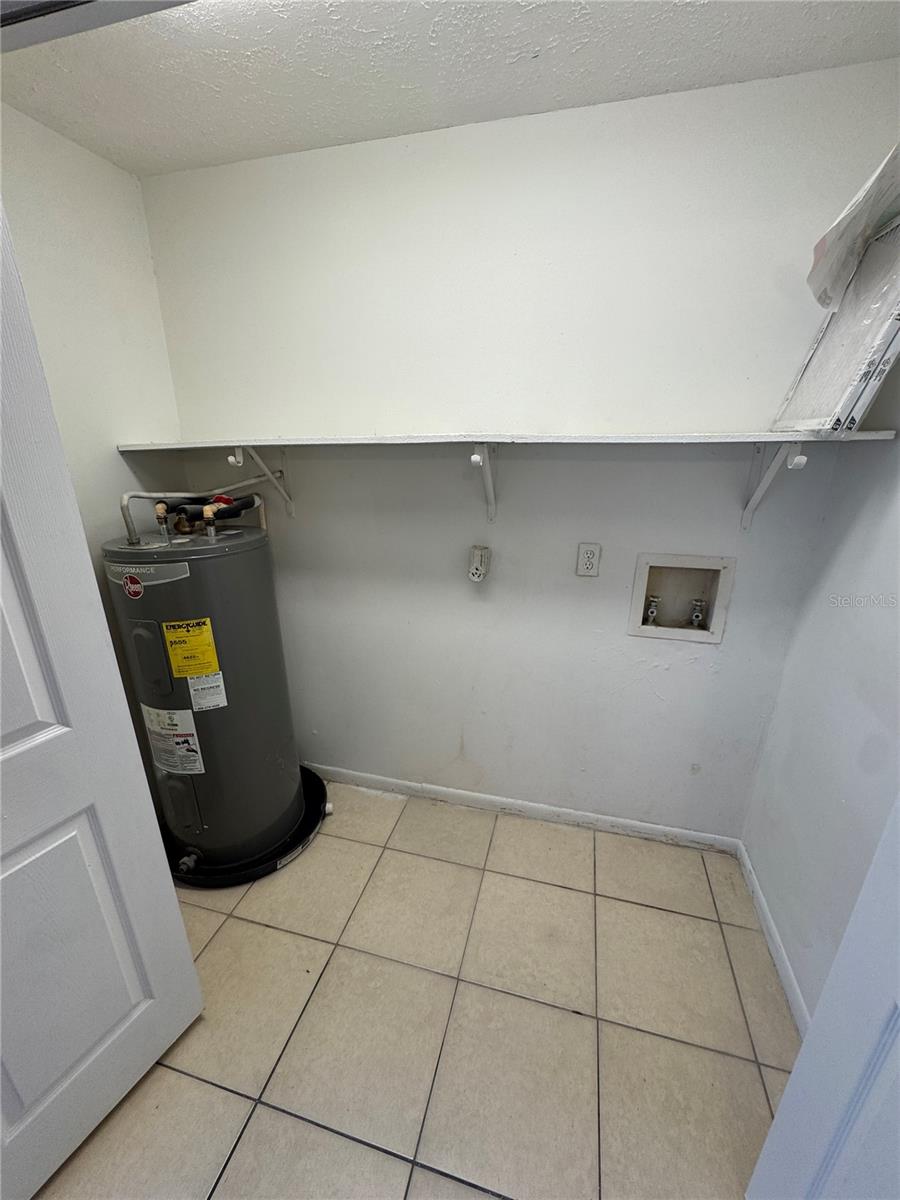 Image 9 of 24 For 10419 Hartts Drive