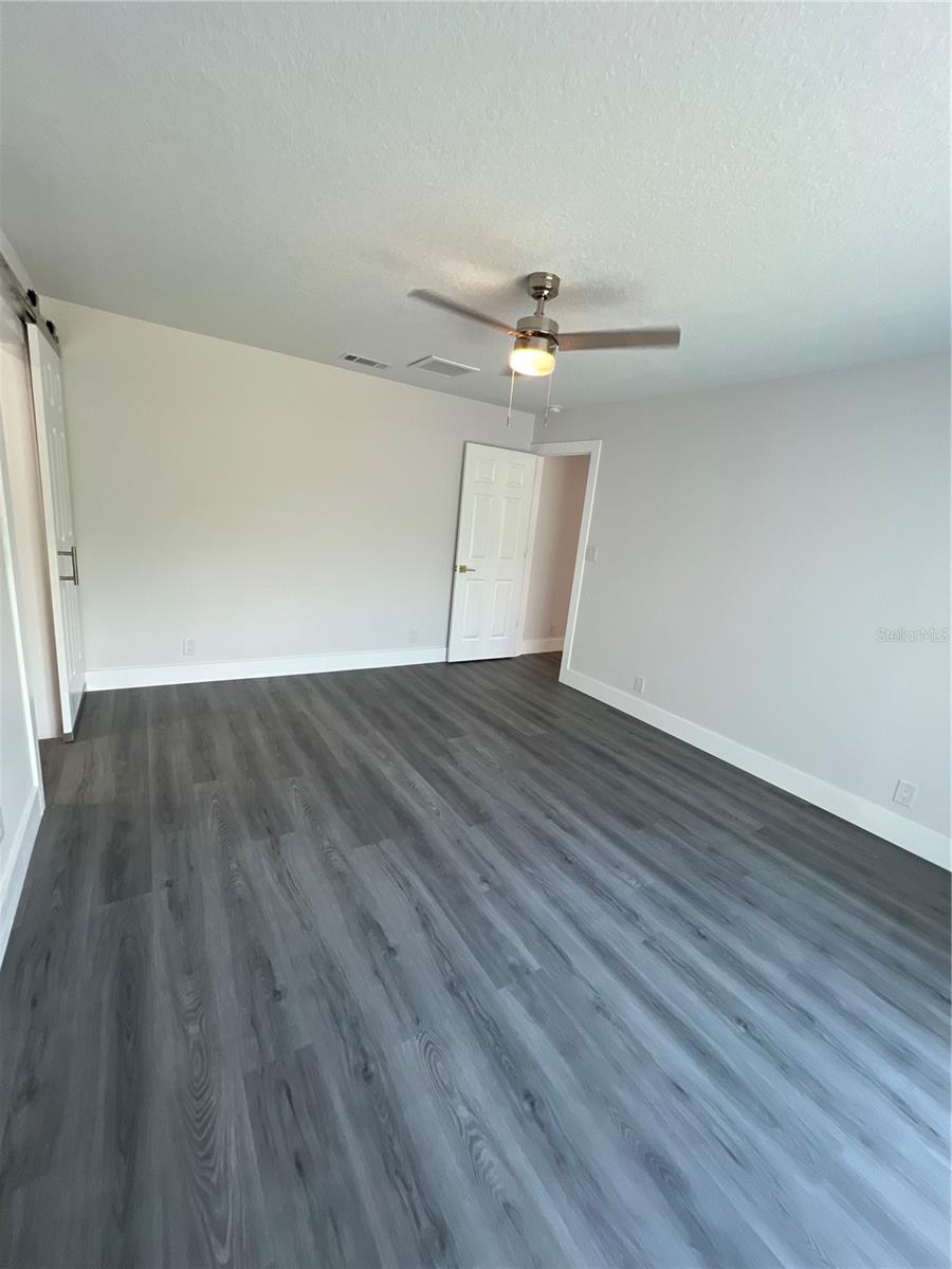 Image 23 of 65 For 2811 Auburn Avenue W