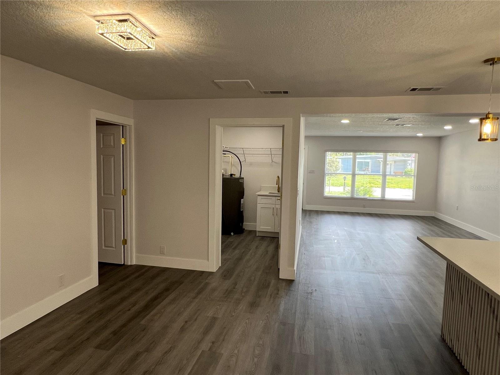 Image 31 of 65 For 2811 Auburn Avenue W