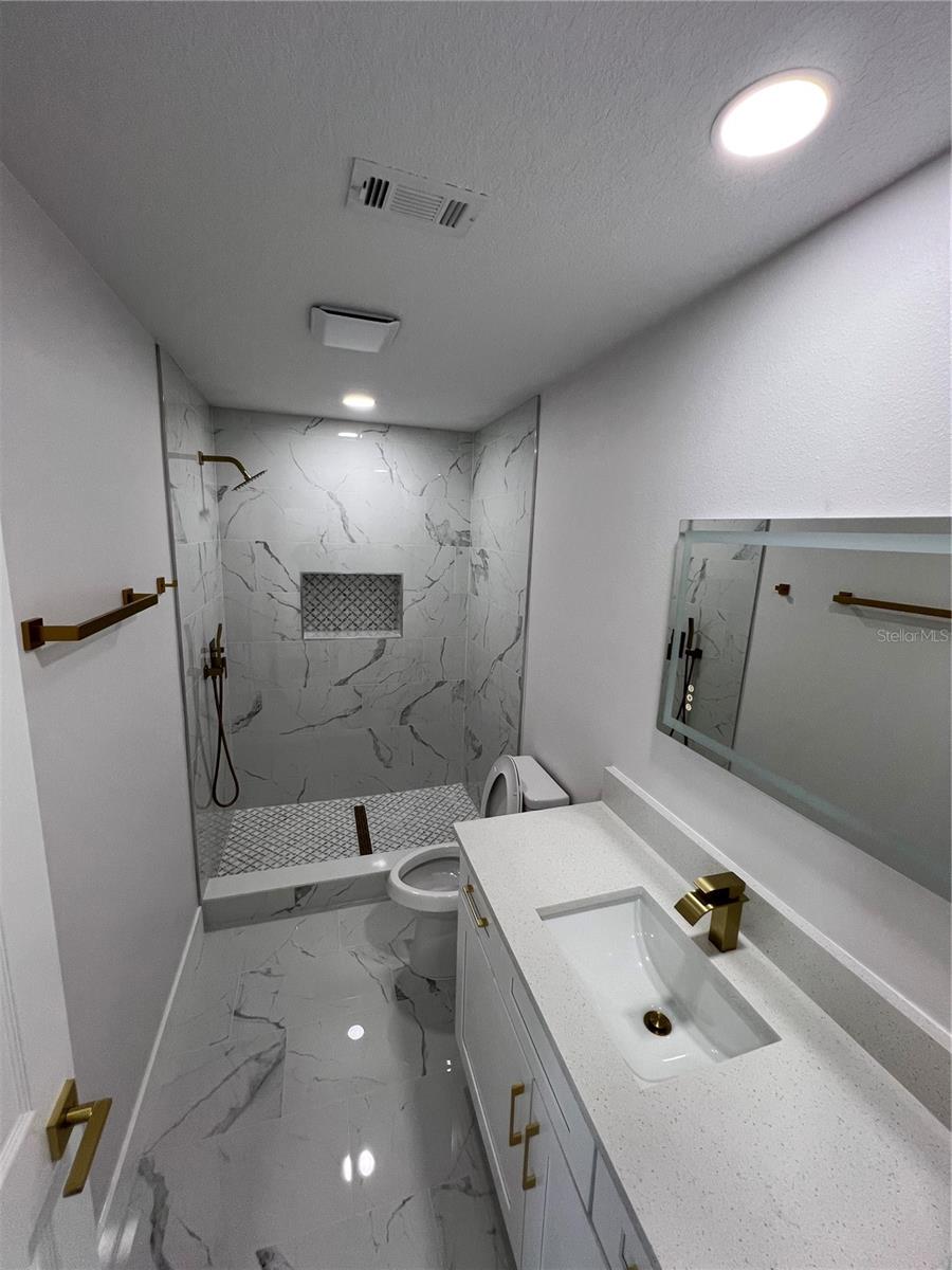 Image 43 of 65 For 2811 Auburn Avenue W