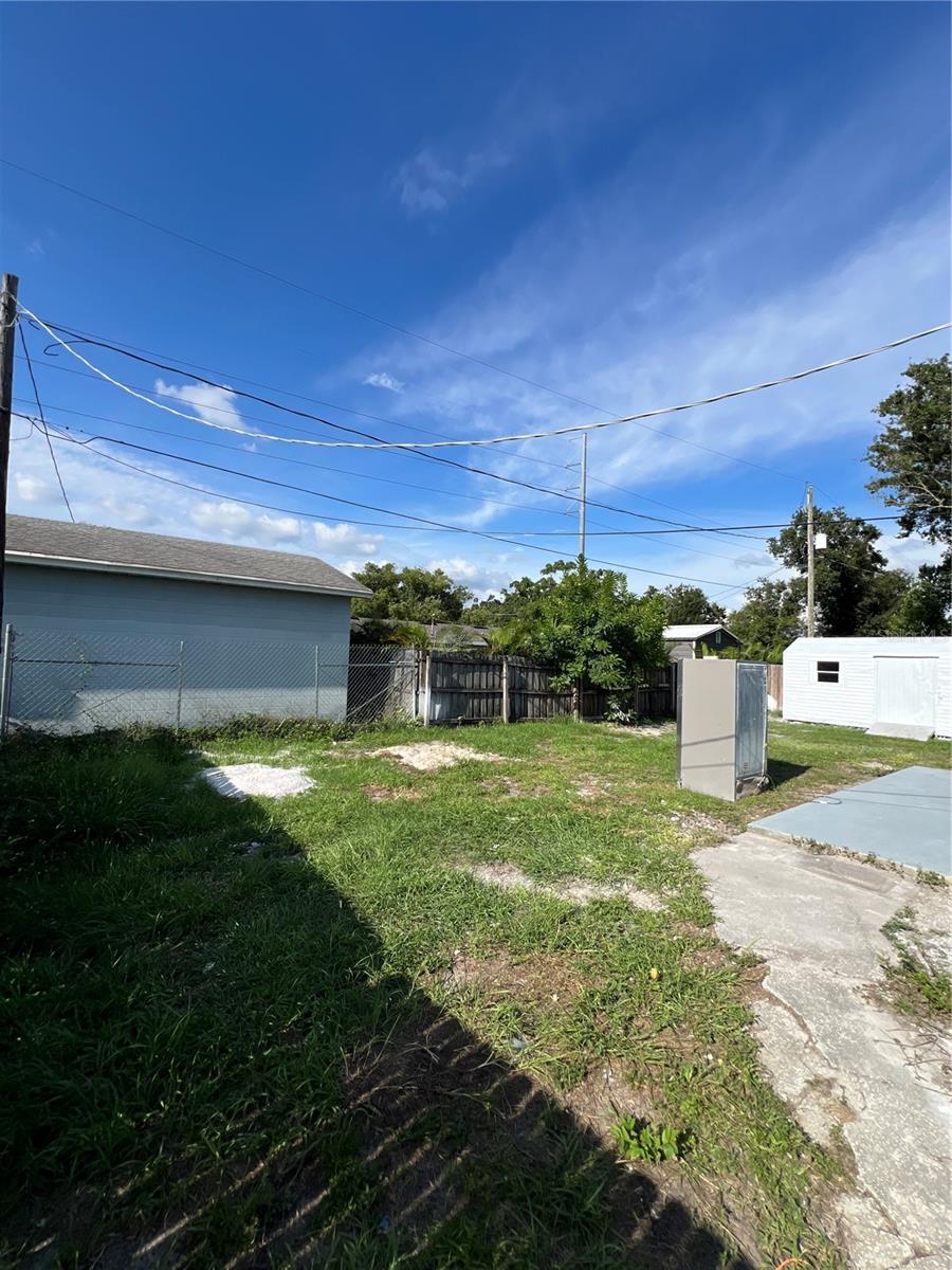 Image 63 of 65 For 2811 Auburn Avenue W