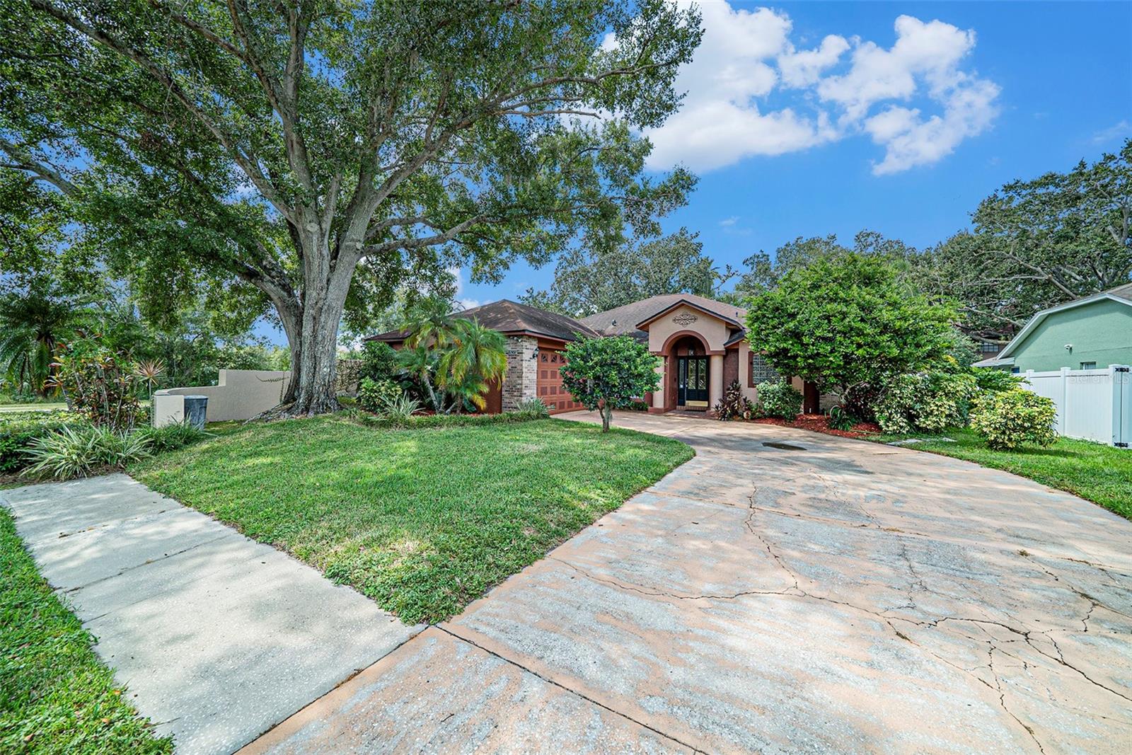 Image 31 of 54 For 16502 Cayman Drive