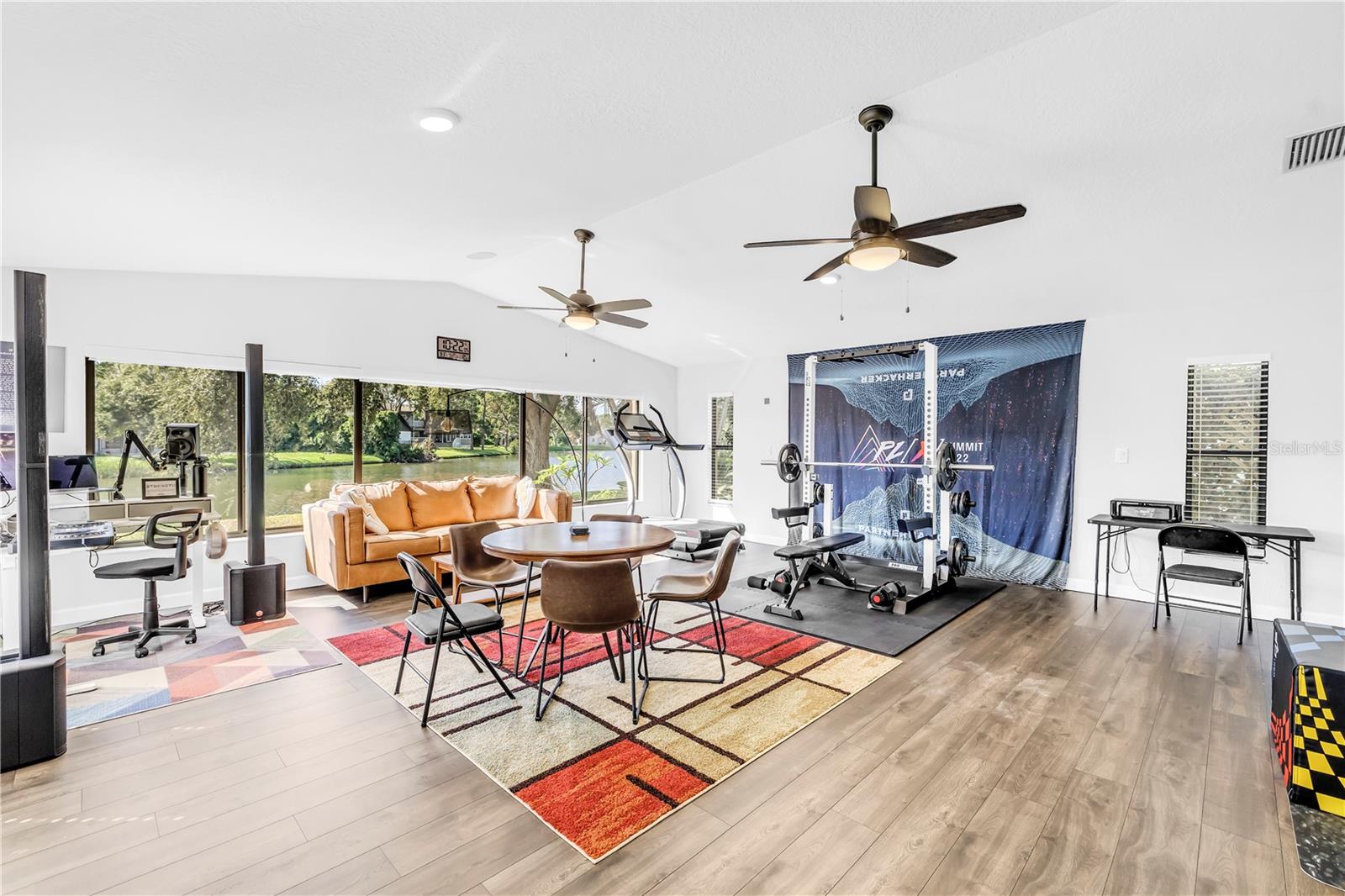 Image 12 of 52 For 8950 Baywood Park Drive
