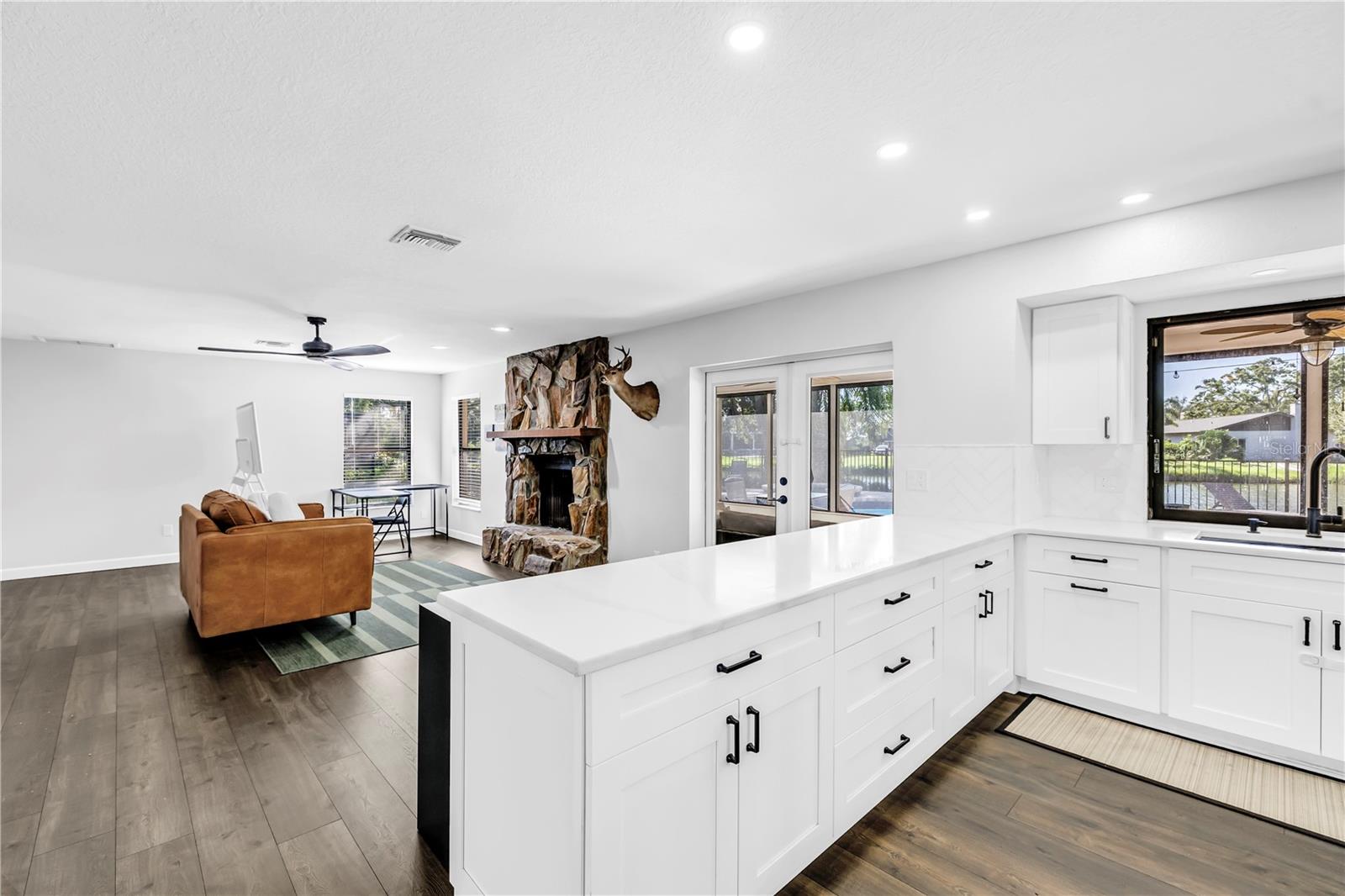Image 13 of 52 For 8950 Baywood Park Drive