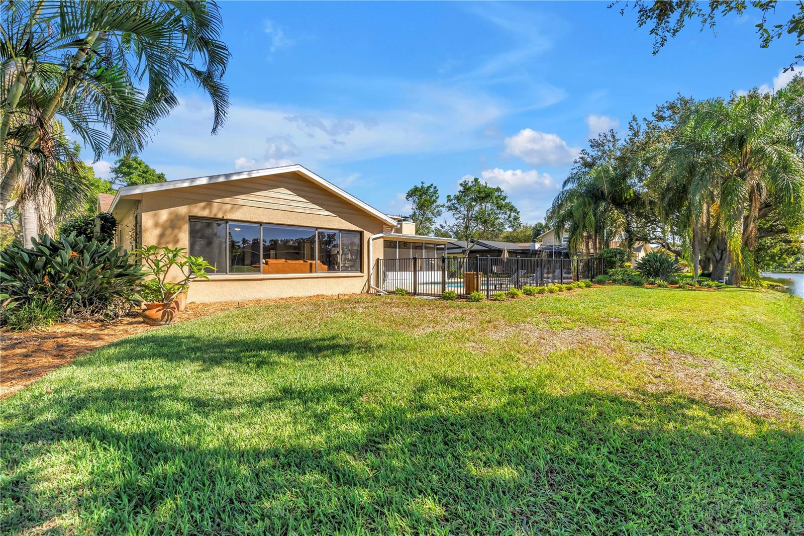Image 43 of 52 For 8950 Baywood Park Drive