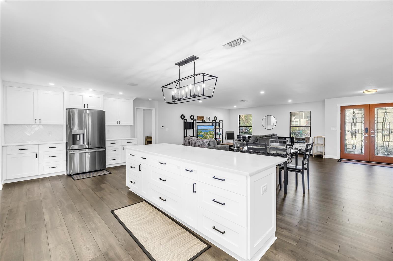 Image 9 of 52 For 8950 Baywood Park Drive
