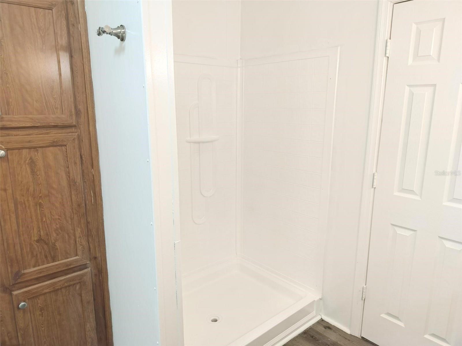 Image 14 of 21 For 4915 Rollinglen Loop W
