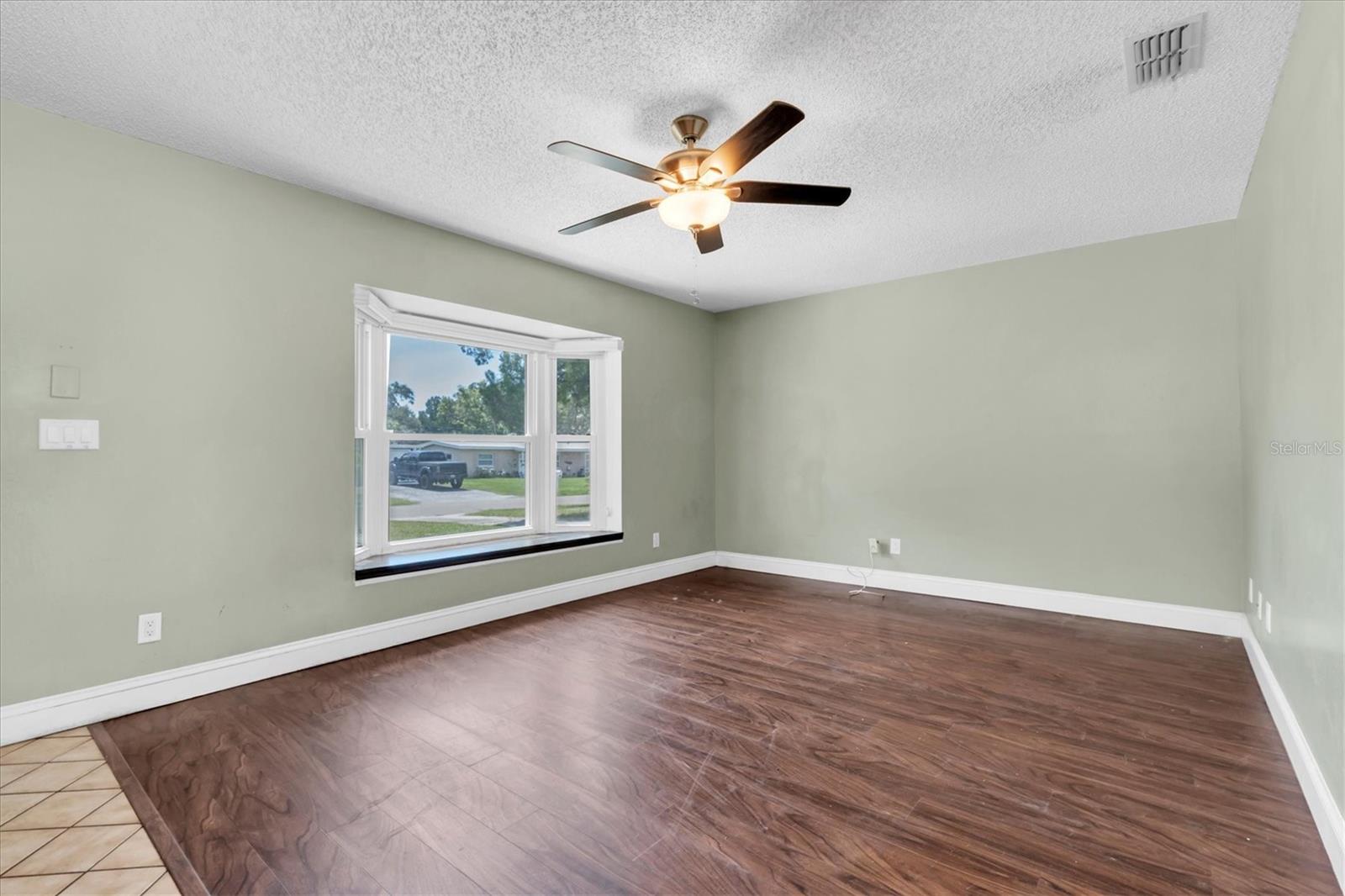Image 14 of 31 For 3235 Hillsdale Avenue