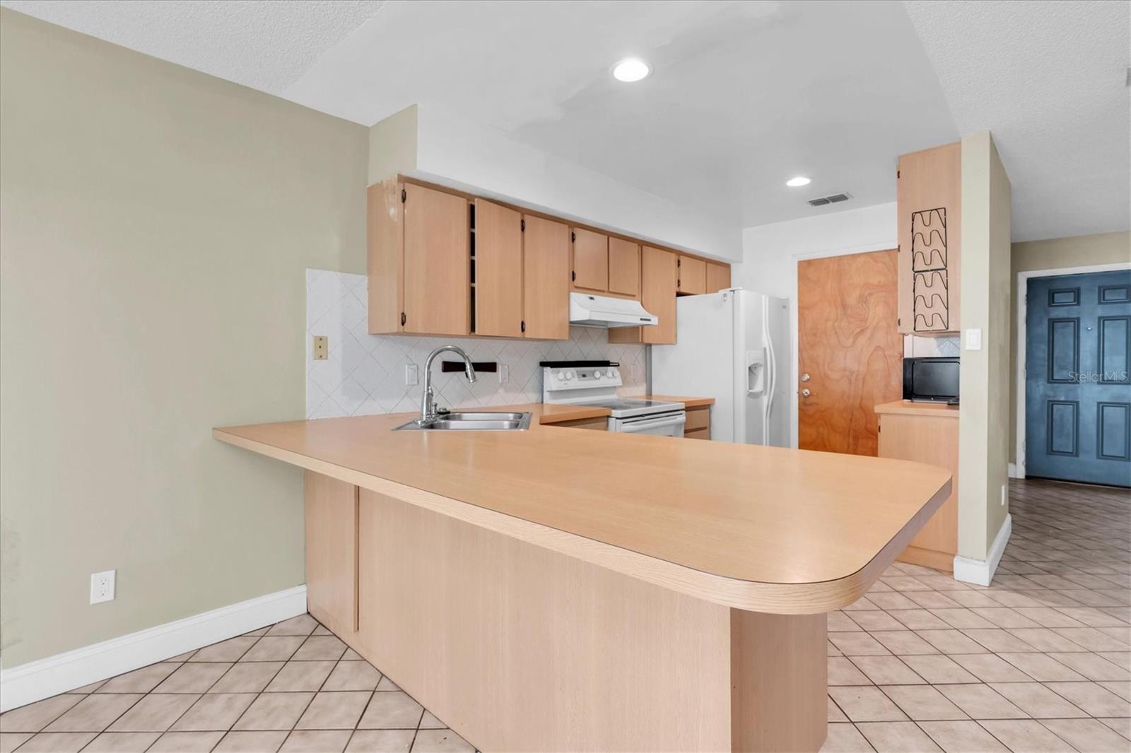 Image 2 of 31 For 3235 Hillsdale Avenue