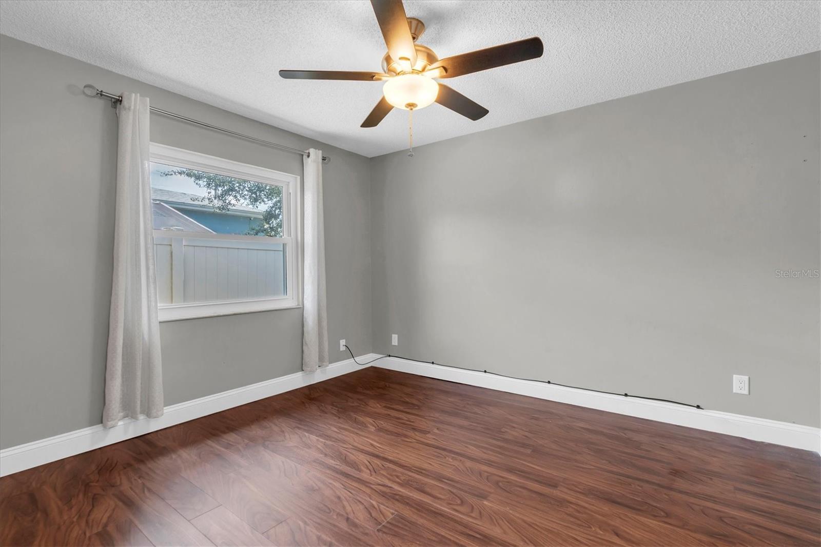 Image 4 of 31 For 3235 Hillsdale Avenue