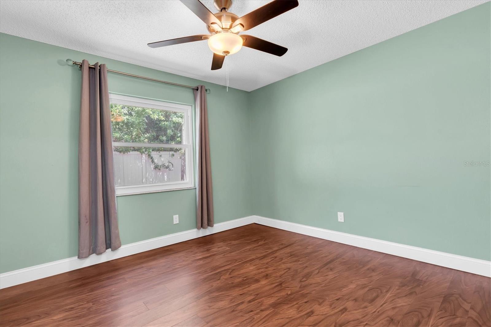 Image 6 of 31 For 3235 Hillsdale Avenue