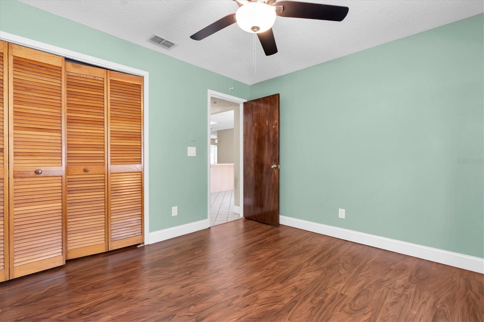 Image 7 of 31 For 3235 Hillsdale Avenue