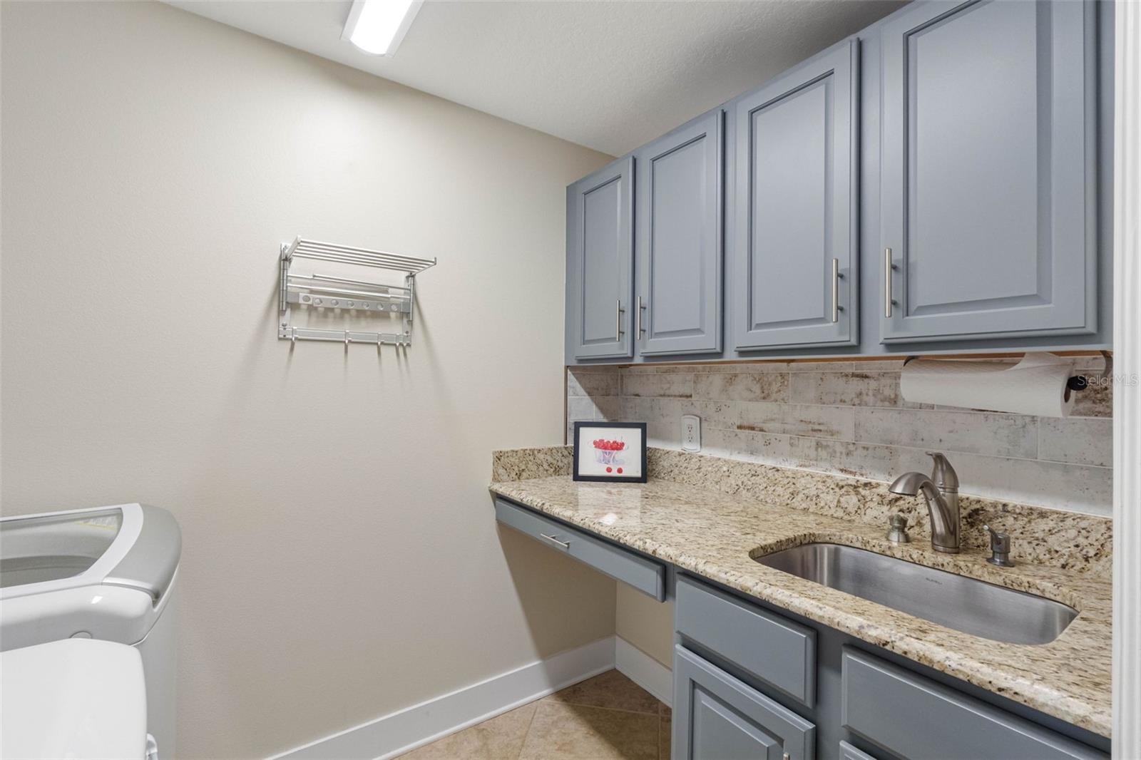 Image 33 of 60 For 804 Charles Boulevard