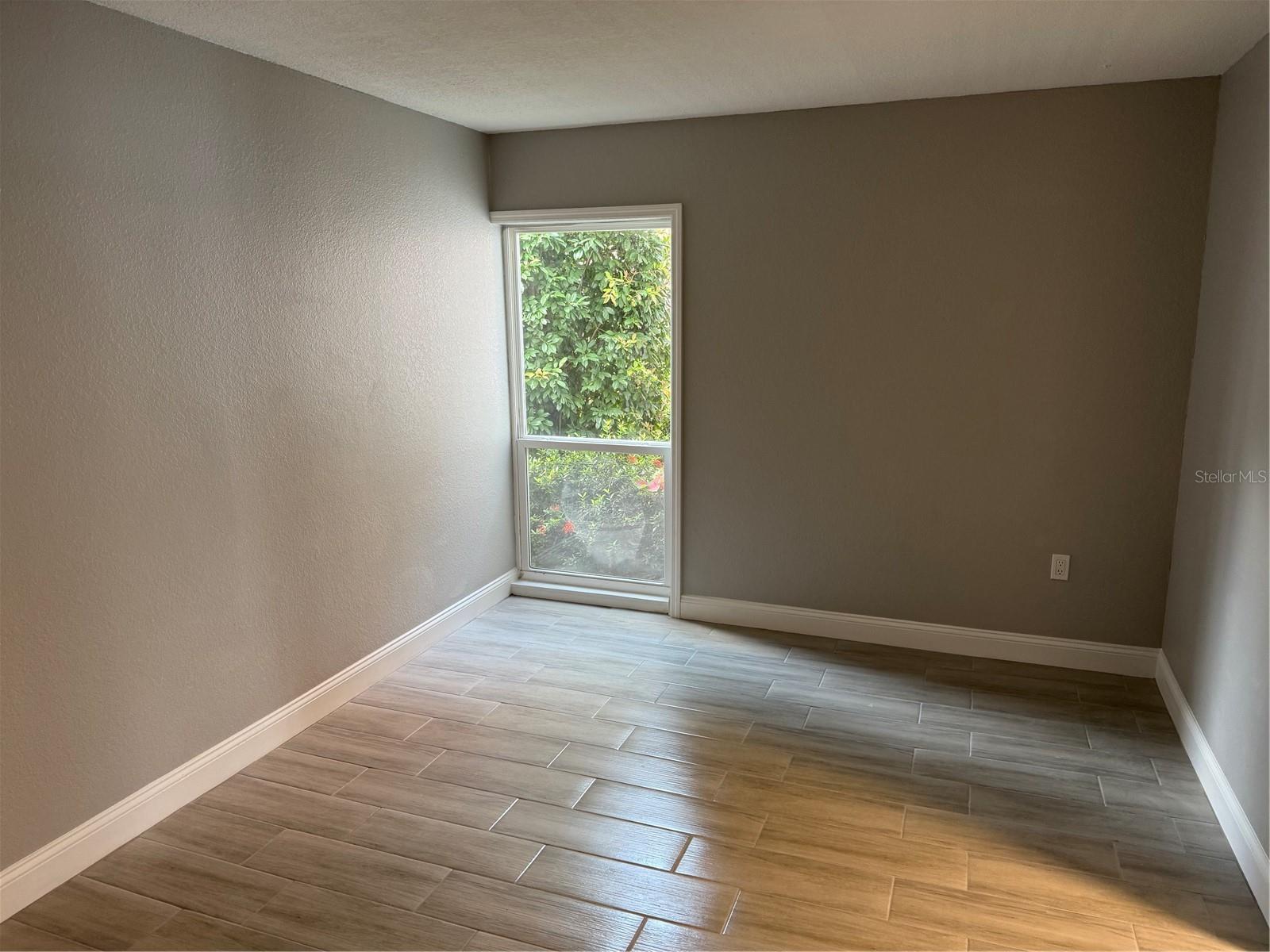 Image 9 of 17 For 2424 Tampa Bay Boulevard C107