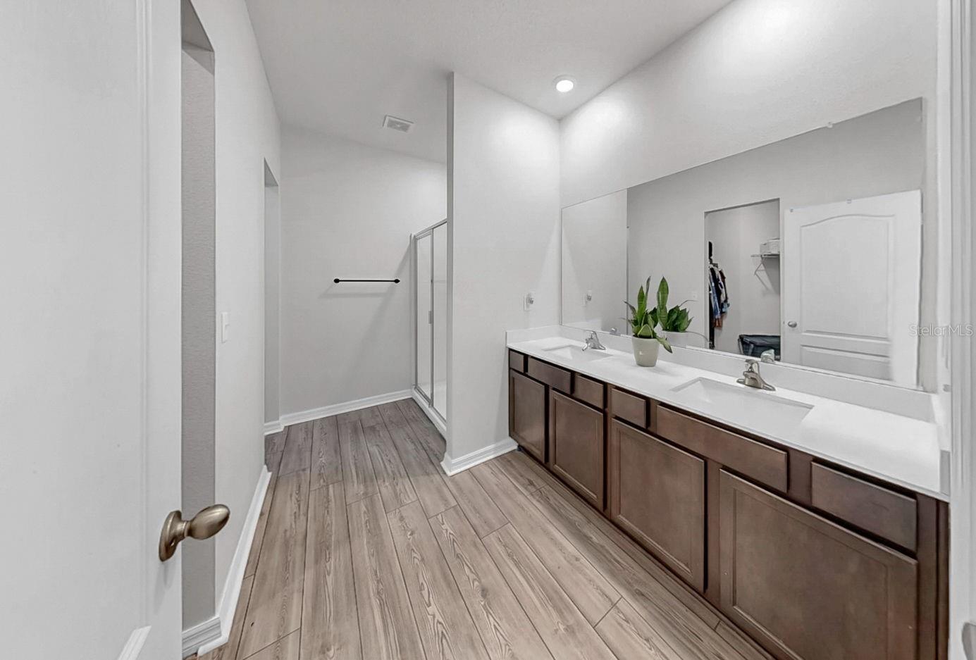 Image 15 of 33 For 5453 Fez Court