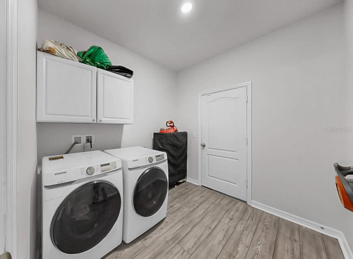 Image 28 of 33 For 5453 Fez Court