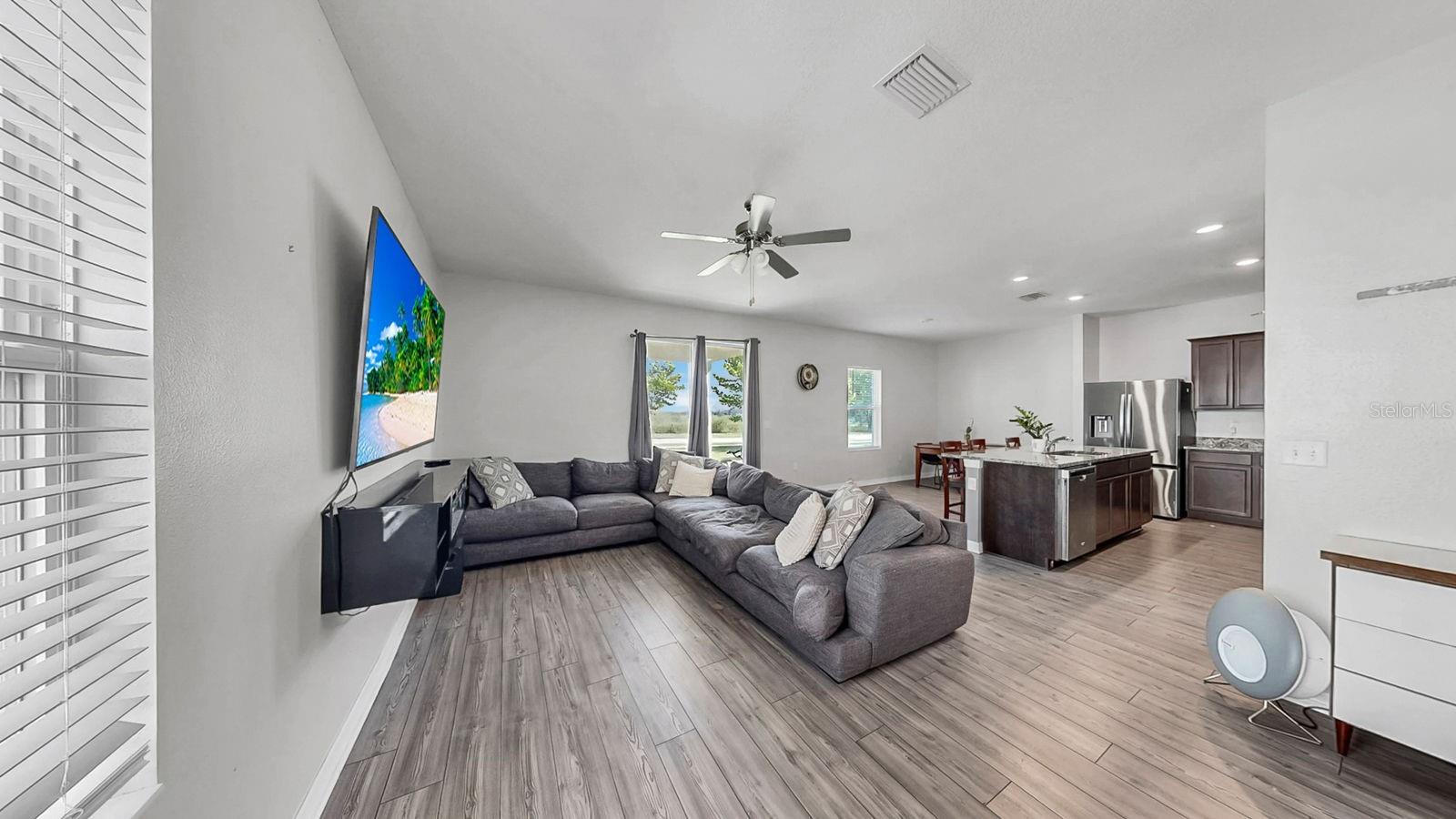 Image 3 of 33 For 5453 Fez Court