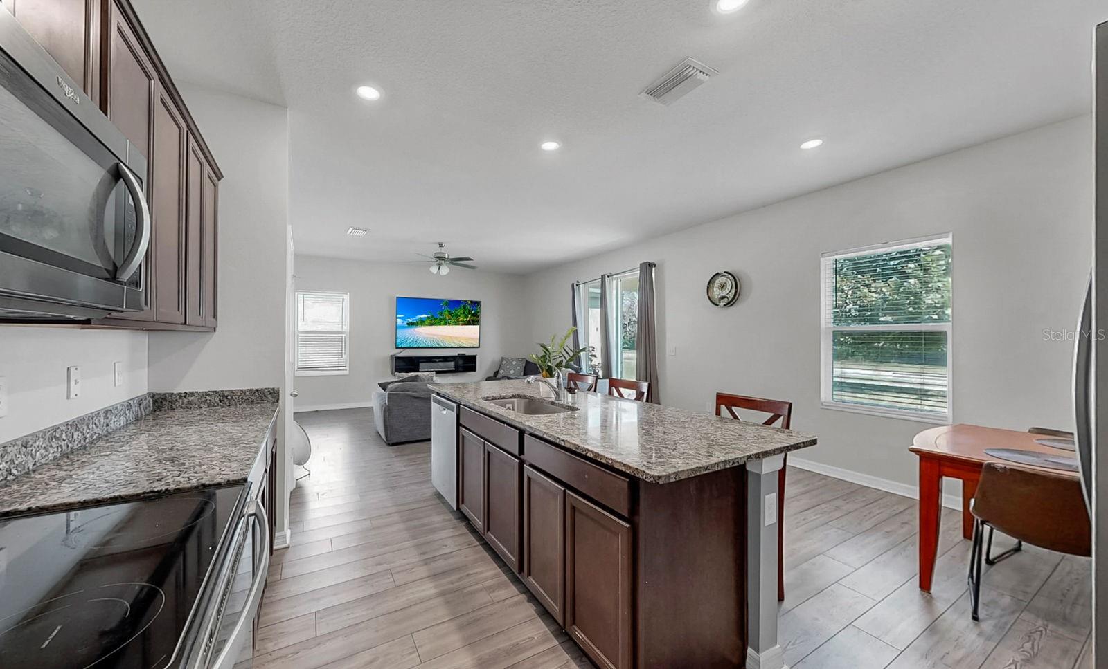 Image 9 of 33 For 5453 Fez Court
