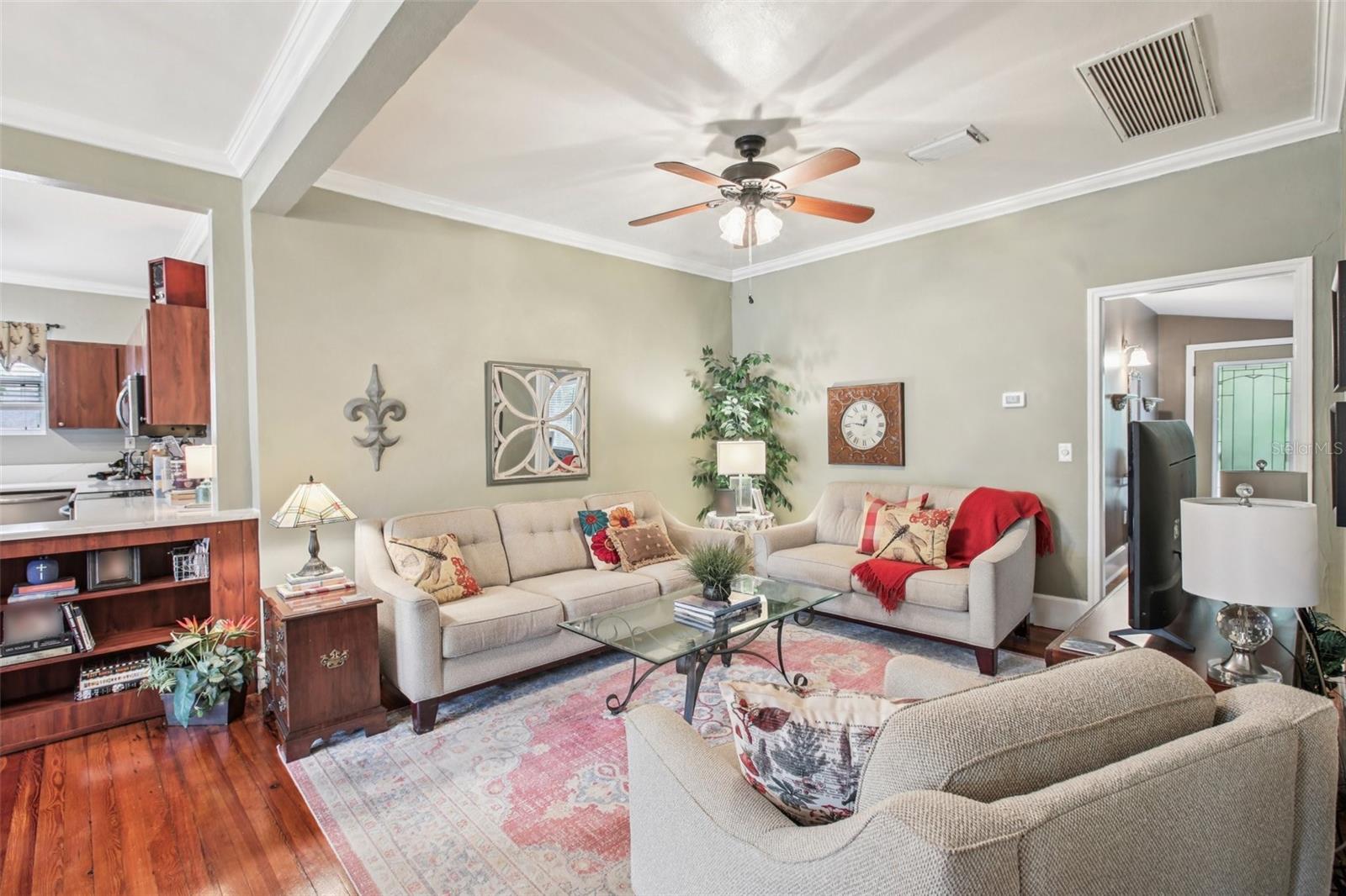 Image 11 of 67 For 501 32nd Avenue N