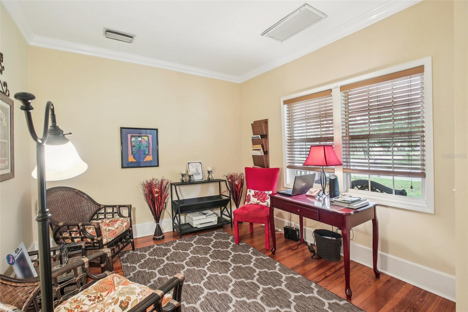 Image 33 of 67 For 501 32nd Avenue N