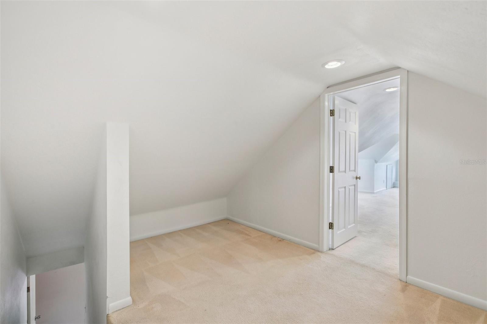 Image 40 of 67 For 501 32nd Avenue N