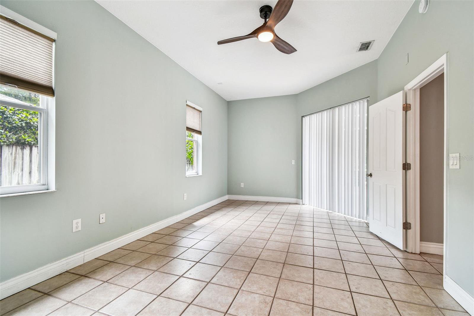 Image 17 of 30 For 12228 Shearwater Drive