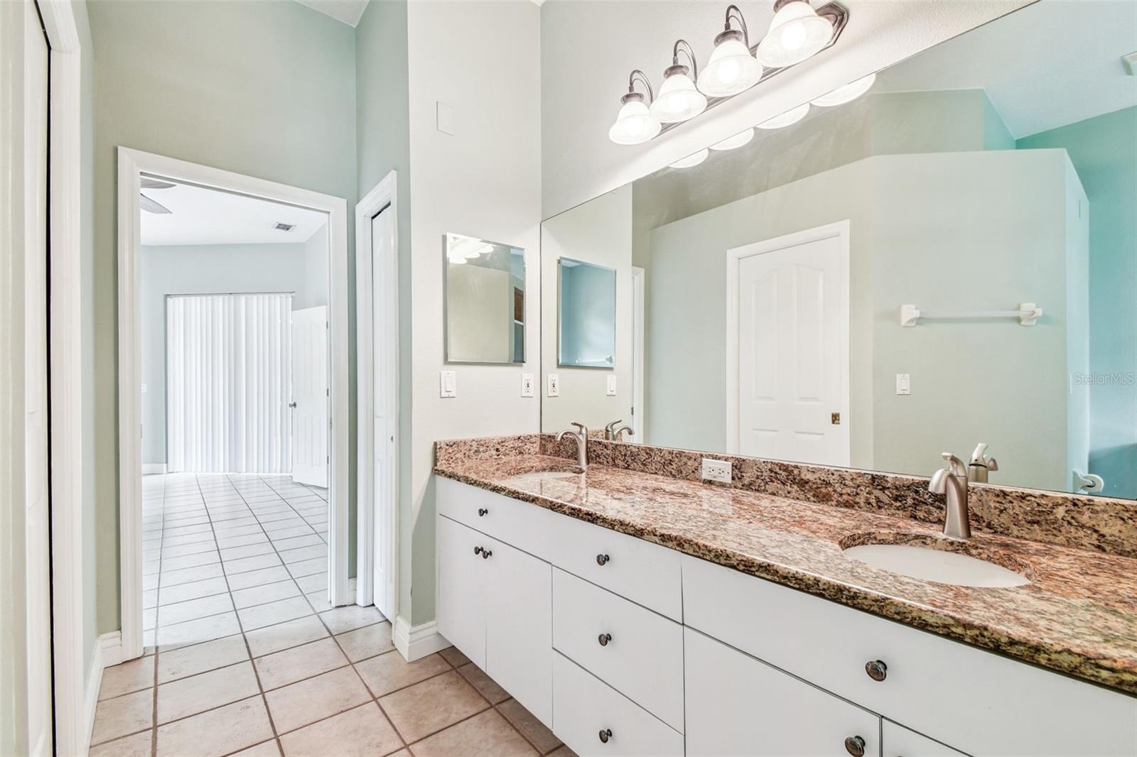 Image 21 of 30 For 12228 Shearwater Drive