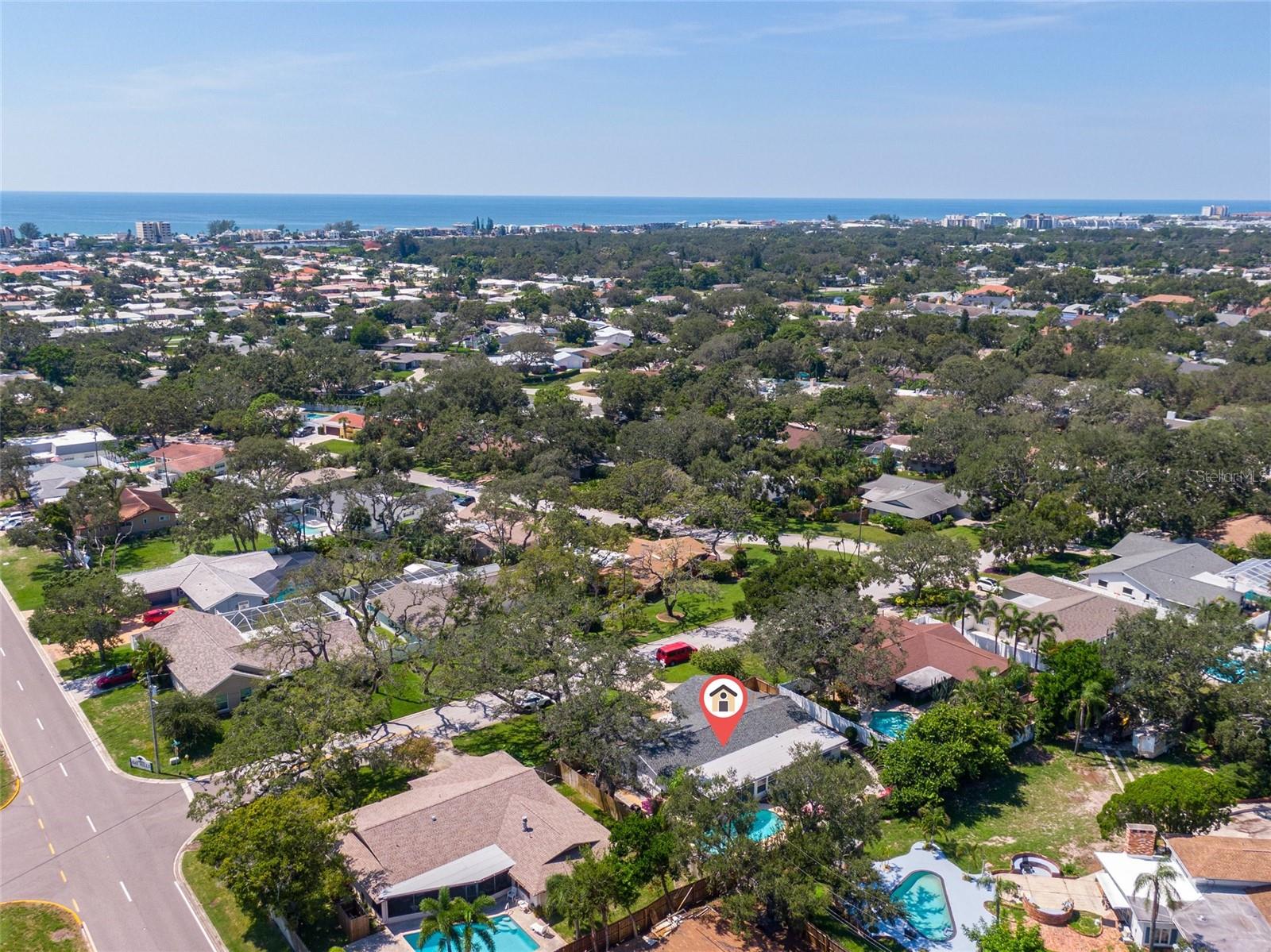 Image 47 of 50 For 10221 Bay Hills Drive