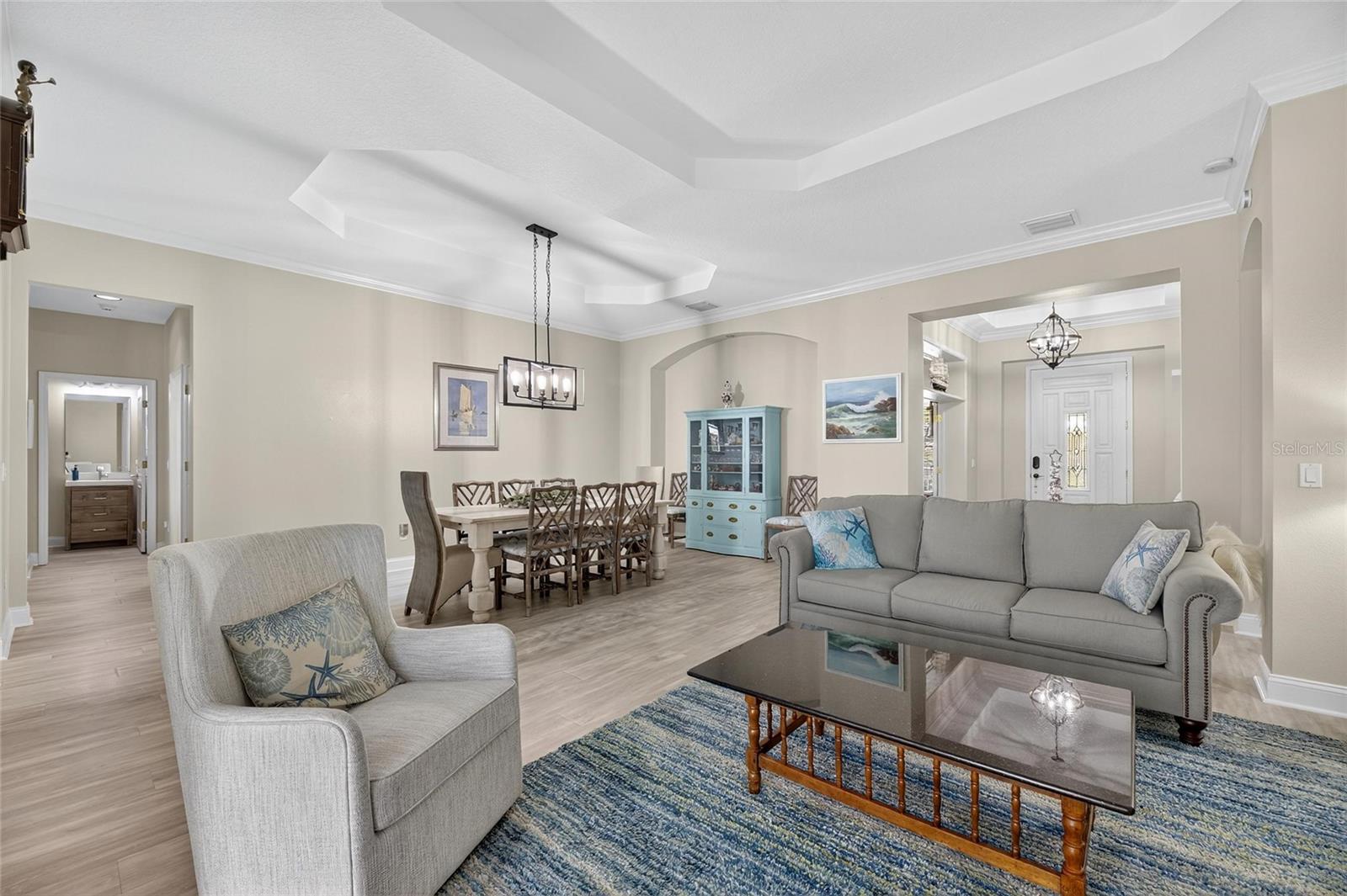 Image 12 of 78 For 617 Islebay Drive