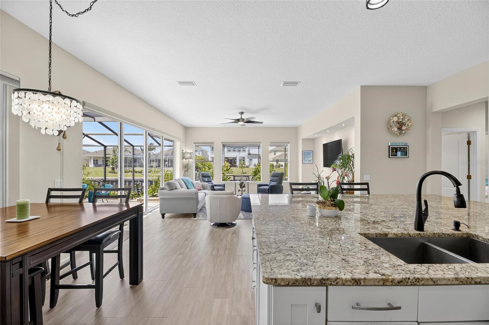 Image 20 of 78 For 617 Islebay Drive